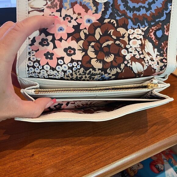 Vera Bradley off white continental wallet NEW - Picture 5 of 7